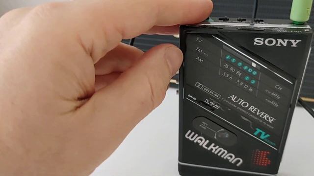 Sony WM-F101 смотреть онлайн