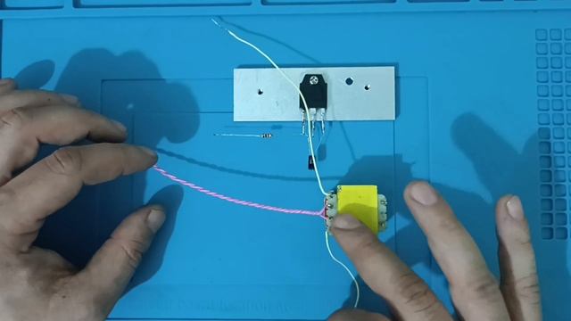 3.7V 220V YUKSELTME | TEST FDA 13009 BJT TRANSİSTÖR смотреть онлайн