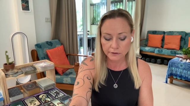 ?DF don't cave into impatience?PSYCHIC CAFE?25th November 2022 смотреть онлайн