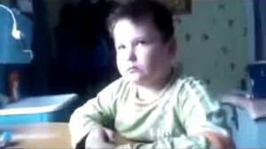 Мальчик учит стих ! Про ласточку! Смотреть до конца