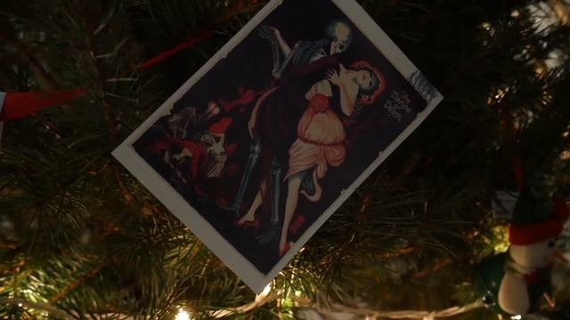 Christmas Tree Tour! Plus Ornaments Subscribers Sent Me! смотреть онлайн