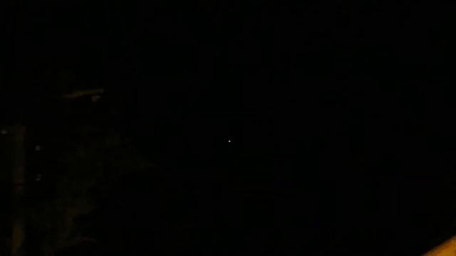 яркая звезда в ночном небе смотреть онлайн