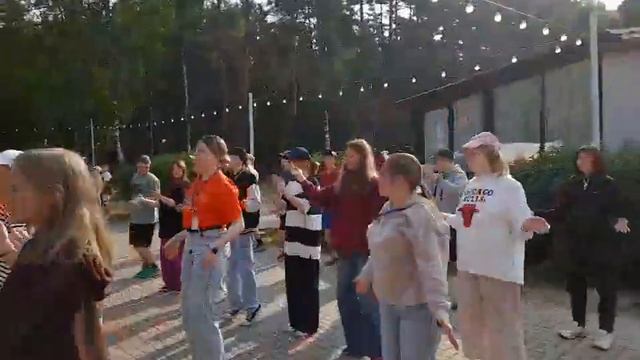 УТРЕННЯЯ ЗАРЯДКА В ЛАГЕРЕ "ВОЛНА" 2 СМЕНА 2023 г. Все отряды. смотреть онлайн