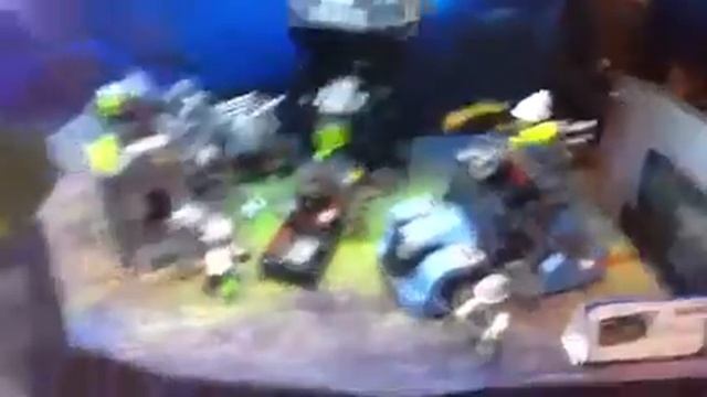 HUGE Lego find banners and store displays Dumpster Diving смотреть онлайн