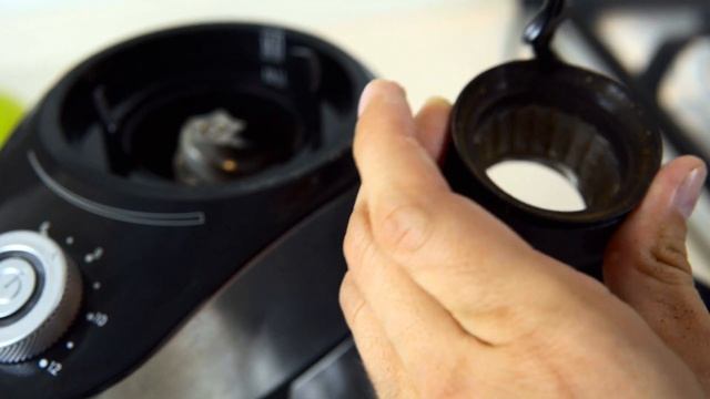 Кофемолка Kitfort KT-744 смотреть онлайн