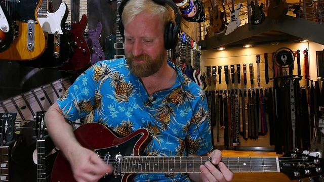 Harley Benton BM-75 - Tri Sonic pickups and all the switches you could dream of смотреть онлайн
