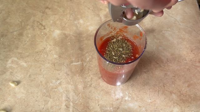 Гнёзда с фаршем в томатном соусе