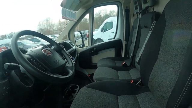 Свежие цены на микроавтобусы и минивэны в Польше. Какие бусы продают на автобазаре в Польше? смотреть онлайн