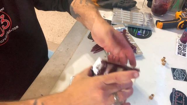 New Color from Dead On Plastix, SmashBerry! смотреть онлайн