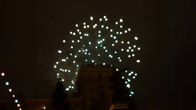 Новый 2013 год,фейерверк в городе Октябрьский! смотреть онлайн