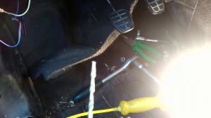 Как заменить блок педалей Пассат Б3