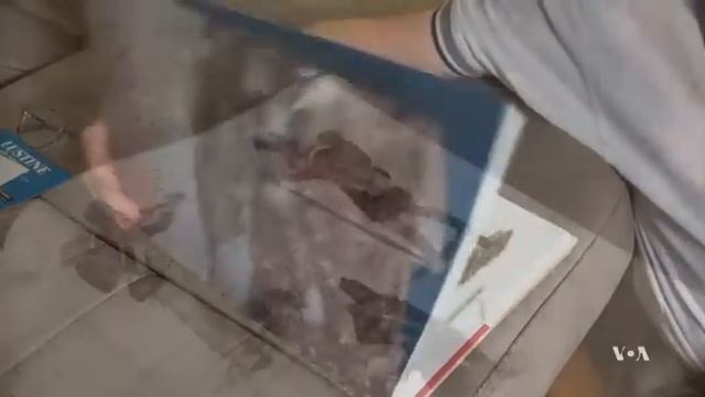 One Man Creates Army of Tiny Soldiers to Replicate Battle of Waterloo смотреть онлайн
