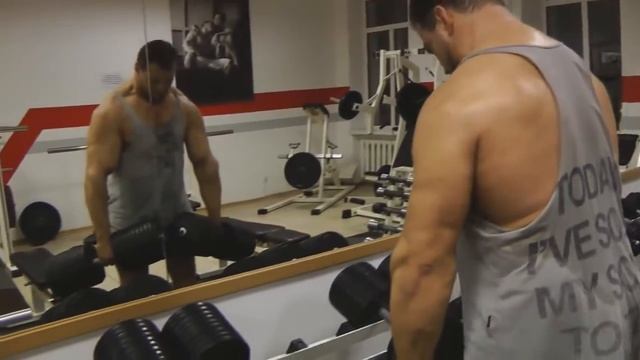 Шраги с гантелями стоя смотреть онлайн