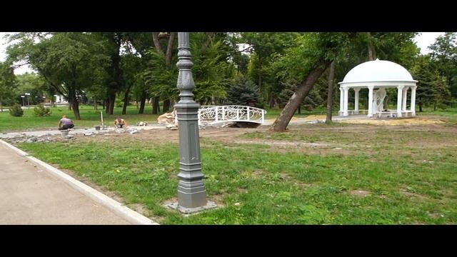 Луганск. Восстановление парка им. Горького. Июль 2018. LNR. Lugansk. Restoration of the Gorky Park смотреть онлайн