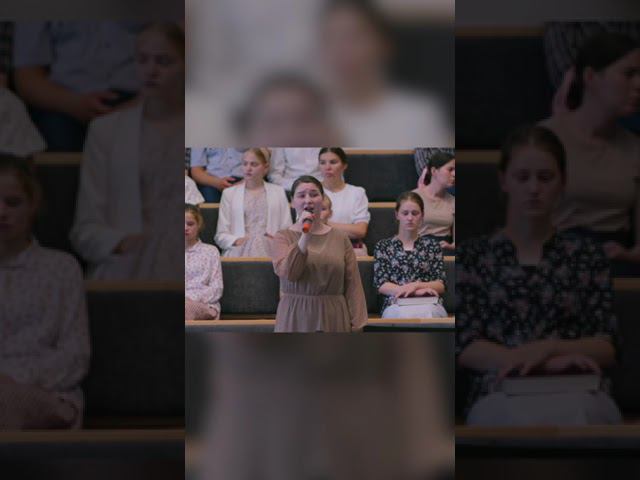 Живу на земле я, но небо любя смотреть онлайн