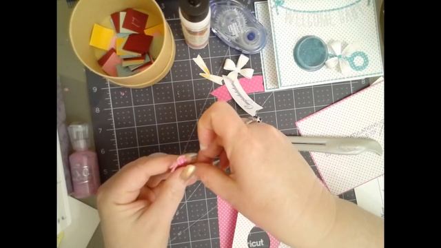 Crafting With April - Wiper Card, Cricut Trimmer, Snipping & Uploading смотреть онлайн