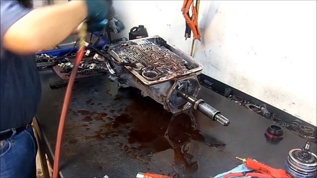 4L60E Transmission Teardown Inspection - Transmission Repair смотреть онлайн