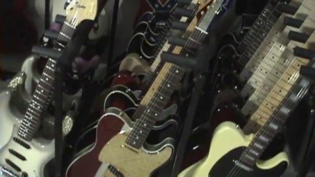 Setting The Harmonics Or Intonation On Your Guitar By Scott Grove смотреть онлайн