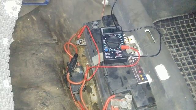 Аккумулятор разряжается до утра