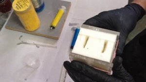 Отливка из двухкомпонентного пластика