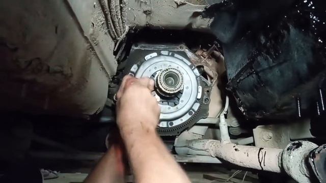 Пробуксовка сцепления на автомобиле Ваз2121.(часть вторая) смотреть онлайн