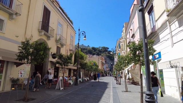?? Sorrento, Italy - September 2, 2021 - Piazza Tasso And Surrounding Streets  (4K)