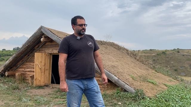 Раннеславянская полуземлянка. В каких домах на самом деле жили наши предки. смотреть онлайн