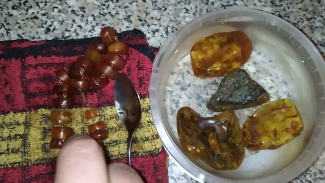 Как проверить ЯНТАРЬ на барахолке как проверить янтарь ДОМА смотреть онлайн