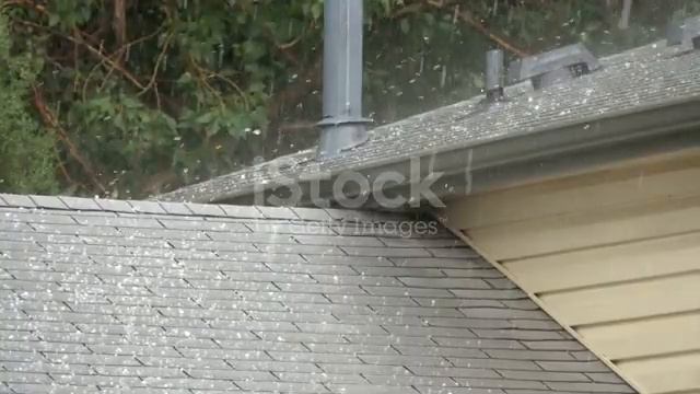 МЕЛКИЙ ГРАД смотреть онлайн