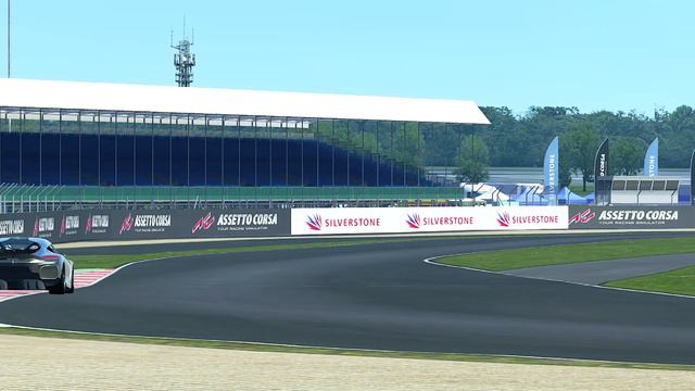 Koenigsegg Gemera Vs Koenigsegg Regera At Silverstone