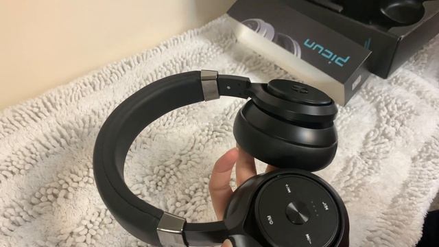 Dual Driver Bluetooth Headphones- Open Box смотреть онлайн