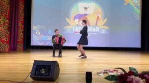 Импровизационная пляска под наигрыш ,,Матаня» и ,,Сербиянка»