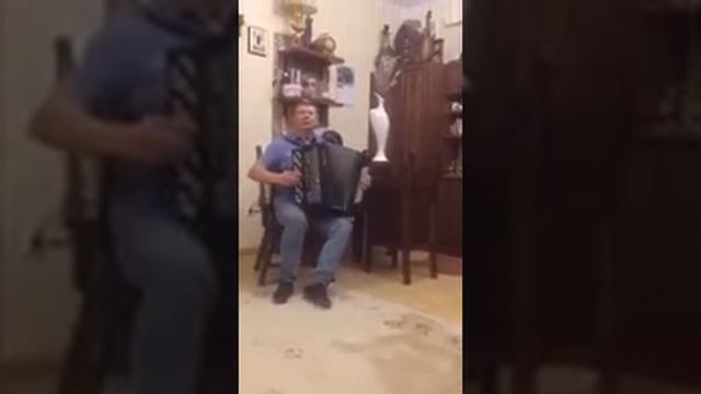 "У Чёрного моря" Леонид Утёсов (кавер Владимир Слободянюк) смотреть онлайн