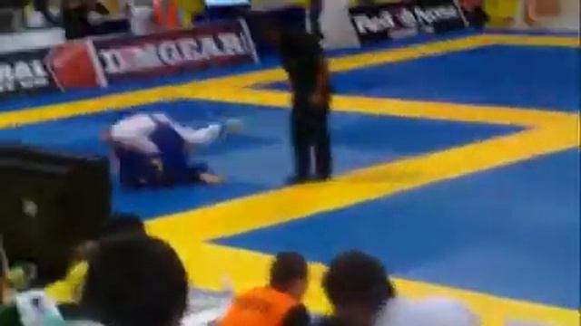 Kron Gracie vs Rafael Barbosa (Mundial 2011) смотреть онлайн
