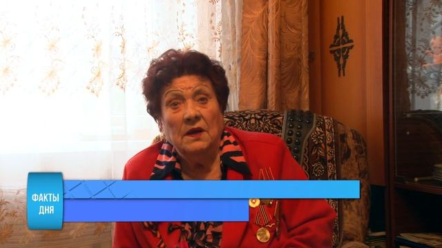 В Феодосии ветеранов поздравили руководители города и школьники. смотреть онлайн