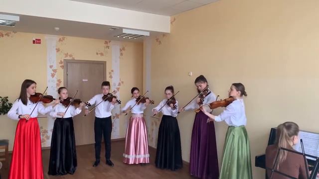 И. Лученок «Мой родны кут»Е. Дербенко «Романтическая прелюдия». Ансамбль скрипачей «Виола». смотреть онлайн