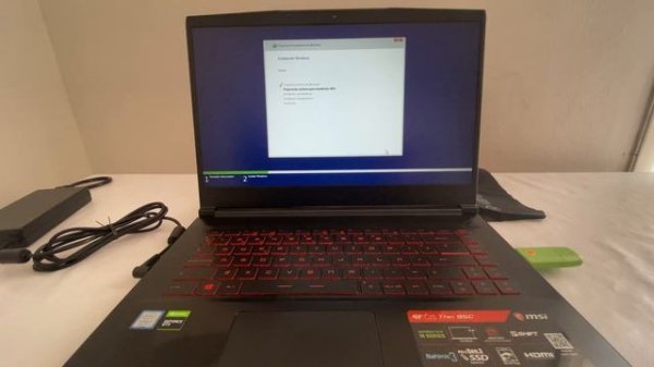 instalando windows 10 a MSI GF63 Thin 9SC-047XES y drivers MSI
