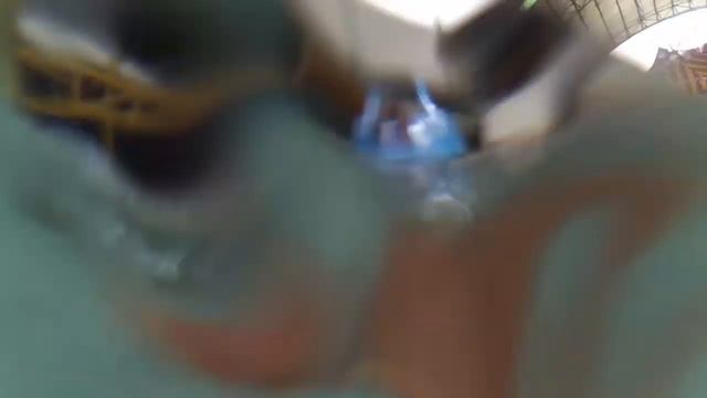 TERJATUH DI SELUNCUR KOLAM // Fun Playing Water & Sliding KId Toys Swimming Pool With Warm Water смотреть онлайн