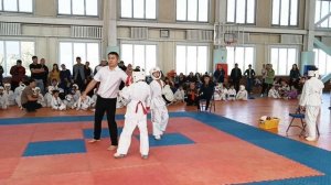 Каратэ киокушинкай. Соревнования среди белых поясов.