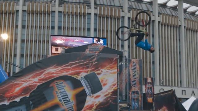 Мотофристайл шоу в Санкт-Петербурге / Adrenaline FMX Rush 2012 Saint Petersburg смотреть онлайн