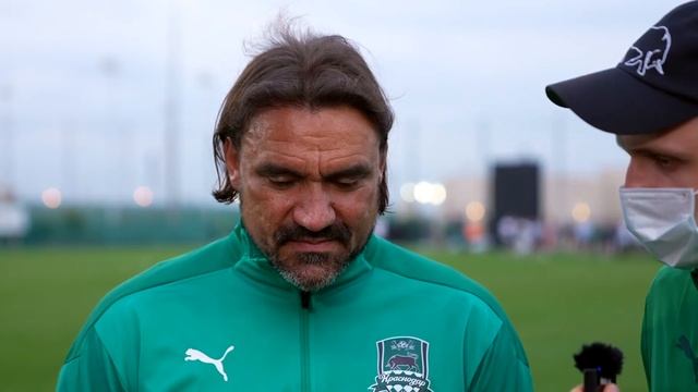 Комментарии Даниэля Фарке после контрольного матча с «Легией» смотреть онлайн