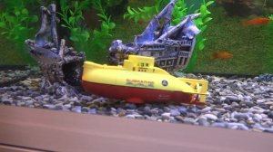 ПОДВОДНАЯ ЛОДКА НА РАДИОУПРАВЛЕНИИ со статической системой погружения (поршневая)