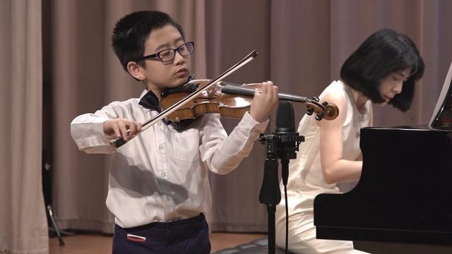 Romanian Folk Dances Benjamin Sze (11) смотреть онлайн