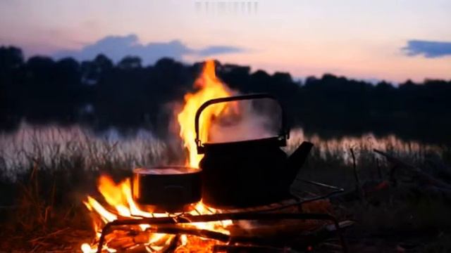 Изгиб гитары желтой ты обнимаешь нежно Как здорово что все мы здесь сегодня собрались смотреть онлайн