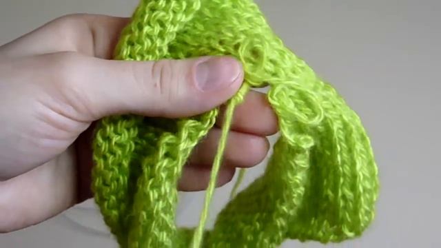 Невидемый шов спицами (петля в петлю) из открытых петель/Invisible seam knitting смотреть онлайн