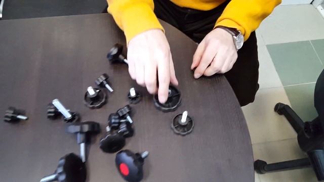 Маховики, они же прижимные винты или фиксаторы. смотреть онлайн