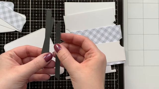 Family Mice is Baking for the Holidays! | Double Slider Surprise Card with Lawn Fawn смотреть онлайн