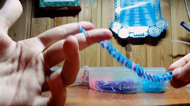 Пушистый браслет из резинок смотреть онлайн