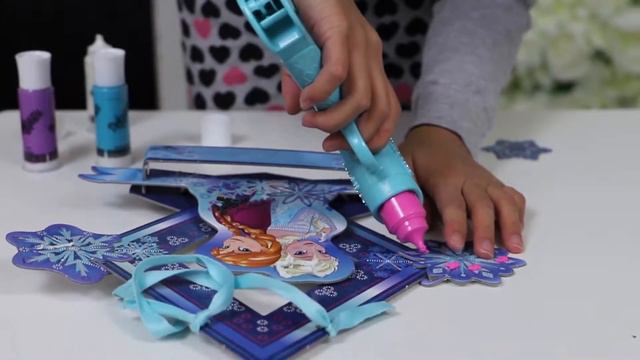 Decorating Disney Door Hanger with Georgina смотреть онлайн