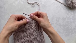 Мастер-класс простая базовая шапка спицами жемчужной резинкой на любой размер. Подробный МК